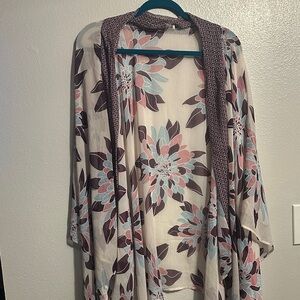 Floral Open-Front Kimono Cardigan in Cream, Pink & Blue